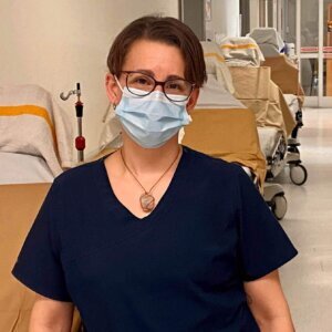 Surgery nurse learning how aromatherapy may help patients